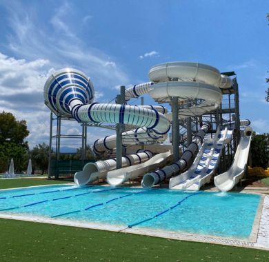 8 ξενοδοχεία με water parks