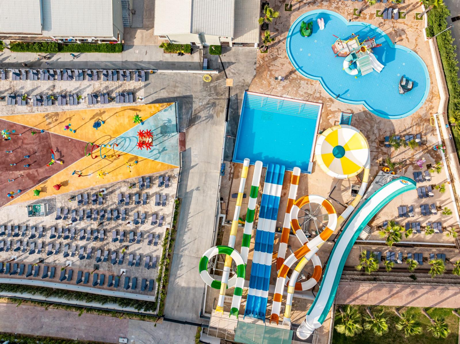 8 ξενοδοχεία με water parks για οικογενειακές διακοπές 